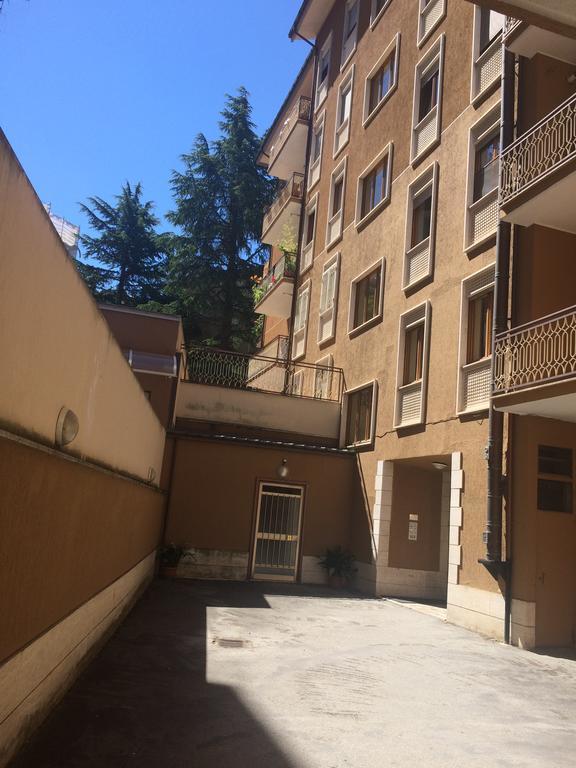 B&B Torrione Л'Акуила Экстерьер фото
