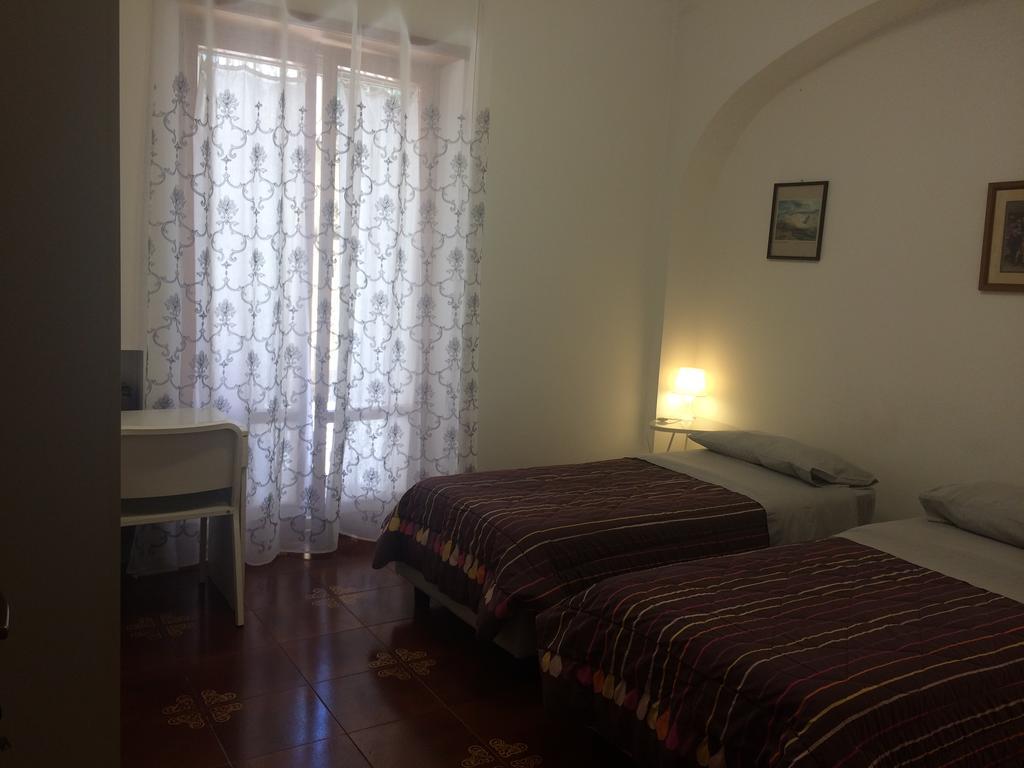 B&B Torrione Л'Акуила Экстерьер фото