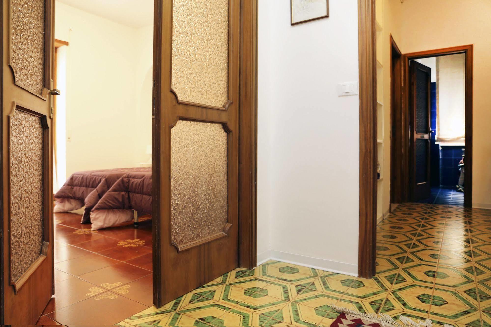 B&B Torrione Л'Акуила Экстерьер фото