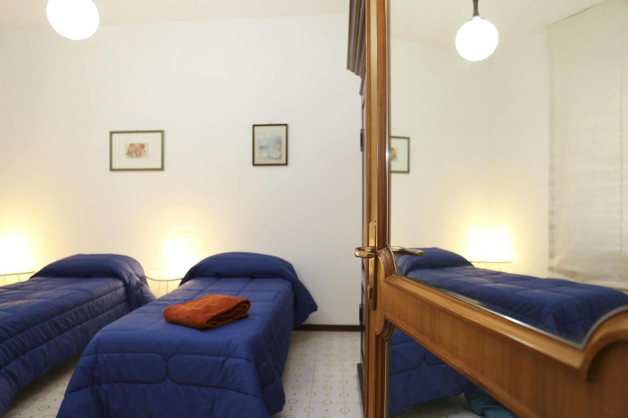 B&B Torrione Л'Акуила Экстерьер фото